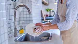 Jos sinulla ei ole astianpesukonetta, tämä on paras tapa pestä astiat.