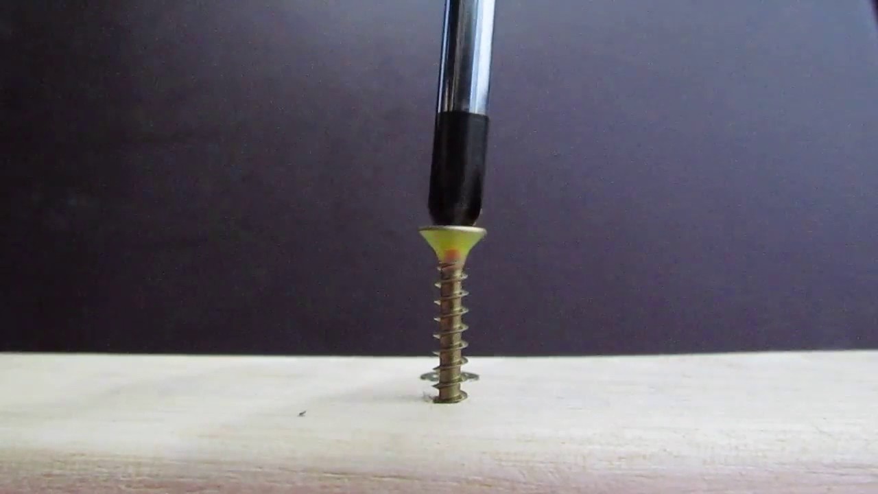 Tavallinen ruuvi: keksintö, joka vapauttaa sinut naapureiden aiheuttamasta melusta, kun olet kotona.