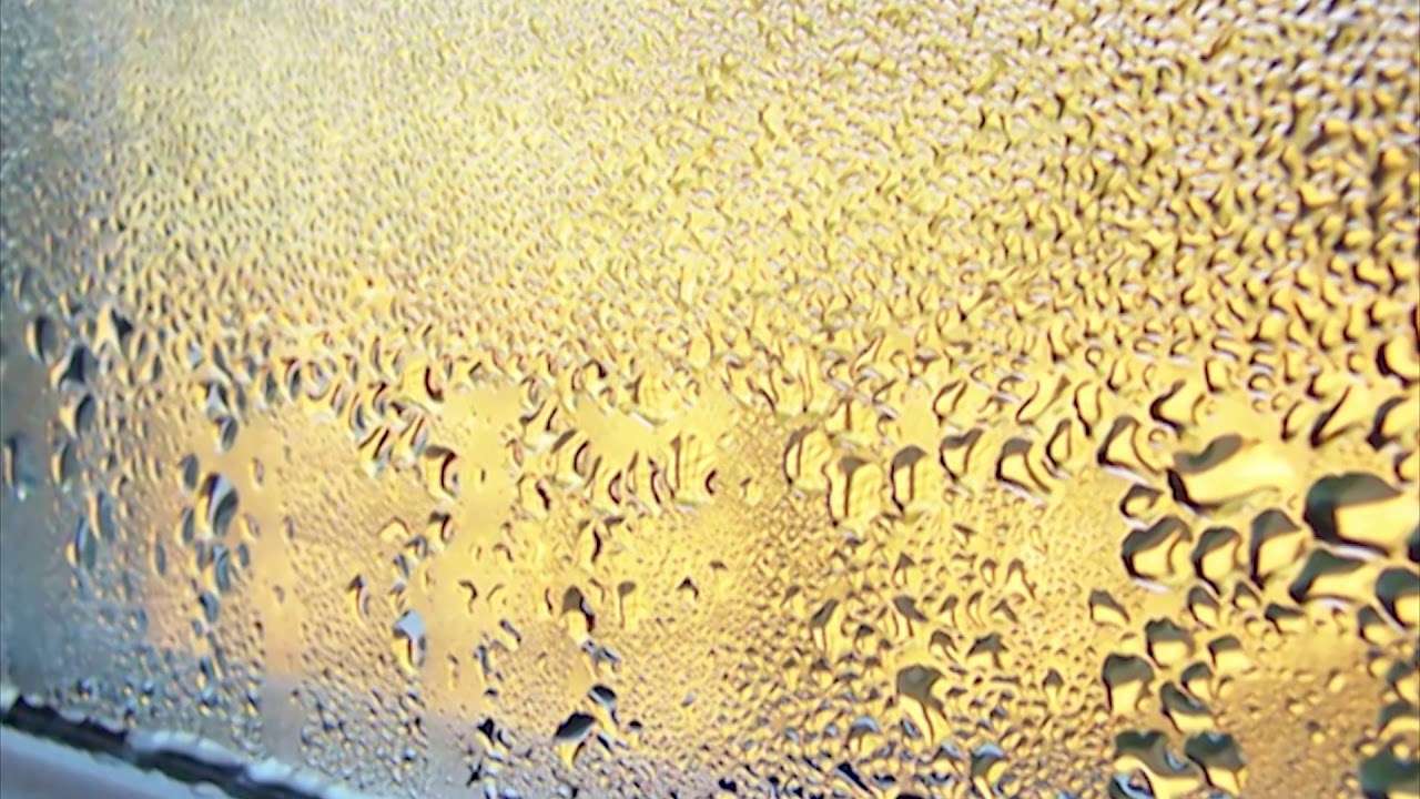 Suolaveden ruiskuttaminen ikkunoille: miksi se on suositeltavaa ja mitkä ovat sen edut.