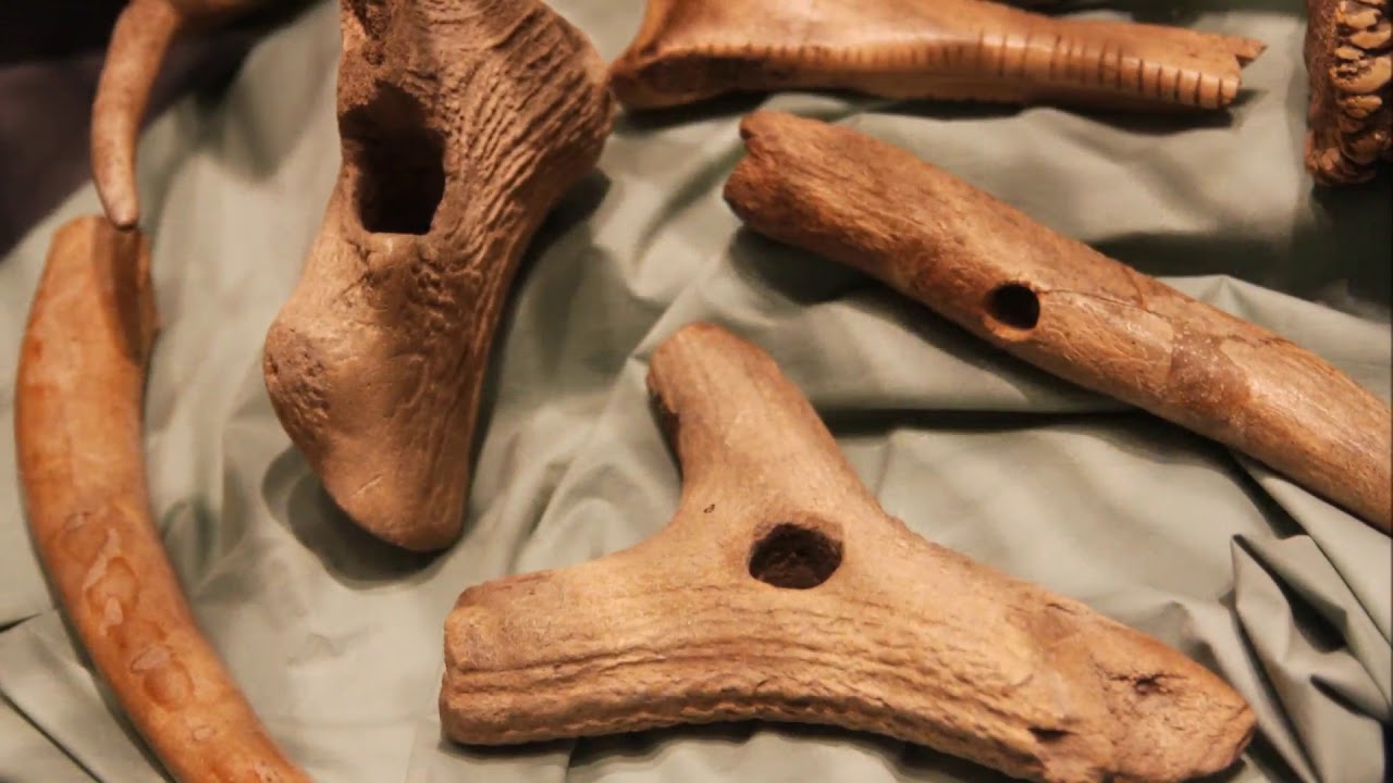 Luunpalaset, kivet ja pigmentit: kuinka tutkijat rekonstruoivat taiteen ja teknologian alkuperän esihistoriallisina aikoina.