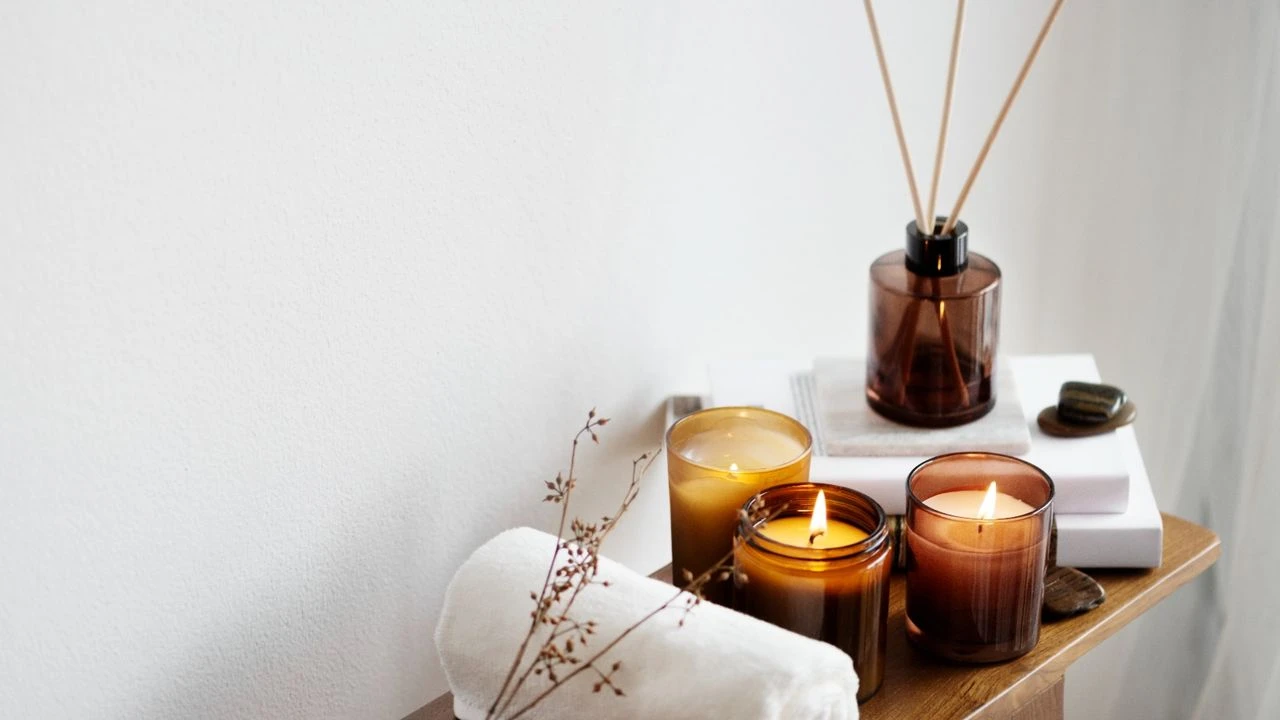 Kyse ei ole huoneesta: paras paikka talossa suitsukkeiden asettamiseen ja huoneiden täyttämiseen positiivisella energialla on huone.